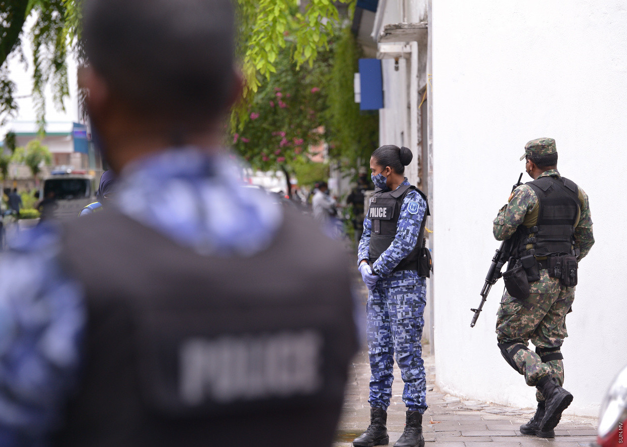 އެއާޕޯޓަށް ފައިސާ ގެންދިޔައީ ފުލުހުންގެ ސެކިއުރިޓީއާ ނުލާ